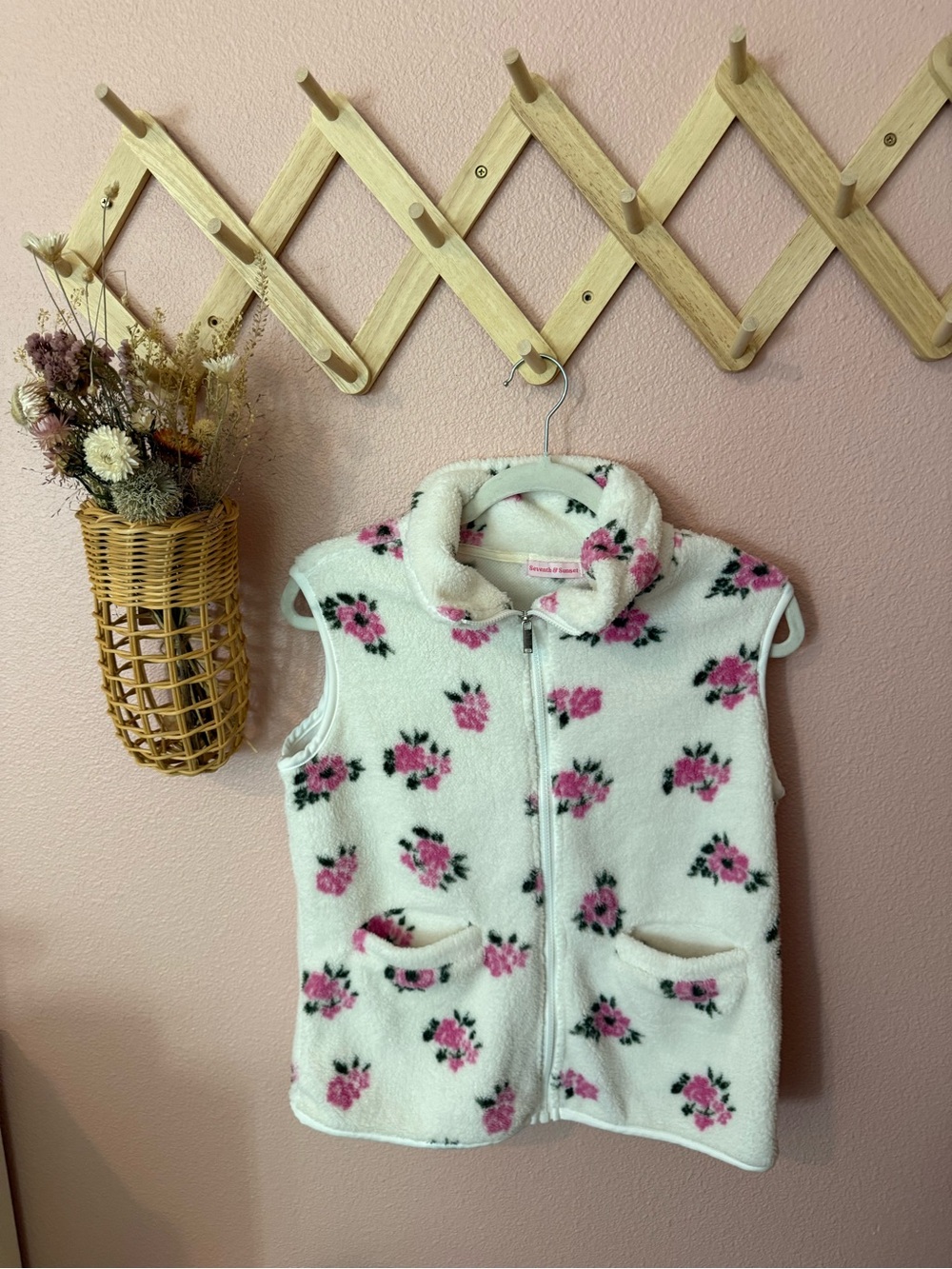 Women’s Vest with Pink Floral Print - White Seventh & Sunset